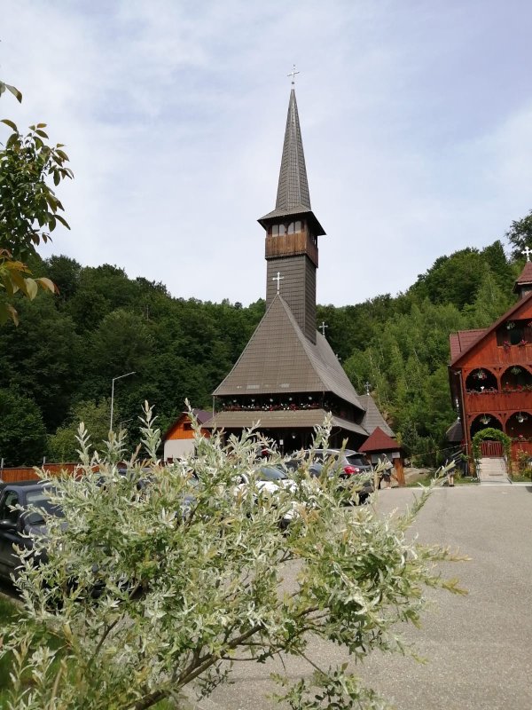 Hramul Mănăstirii Luncanii de Sus, județul Timiș 296799