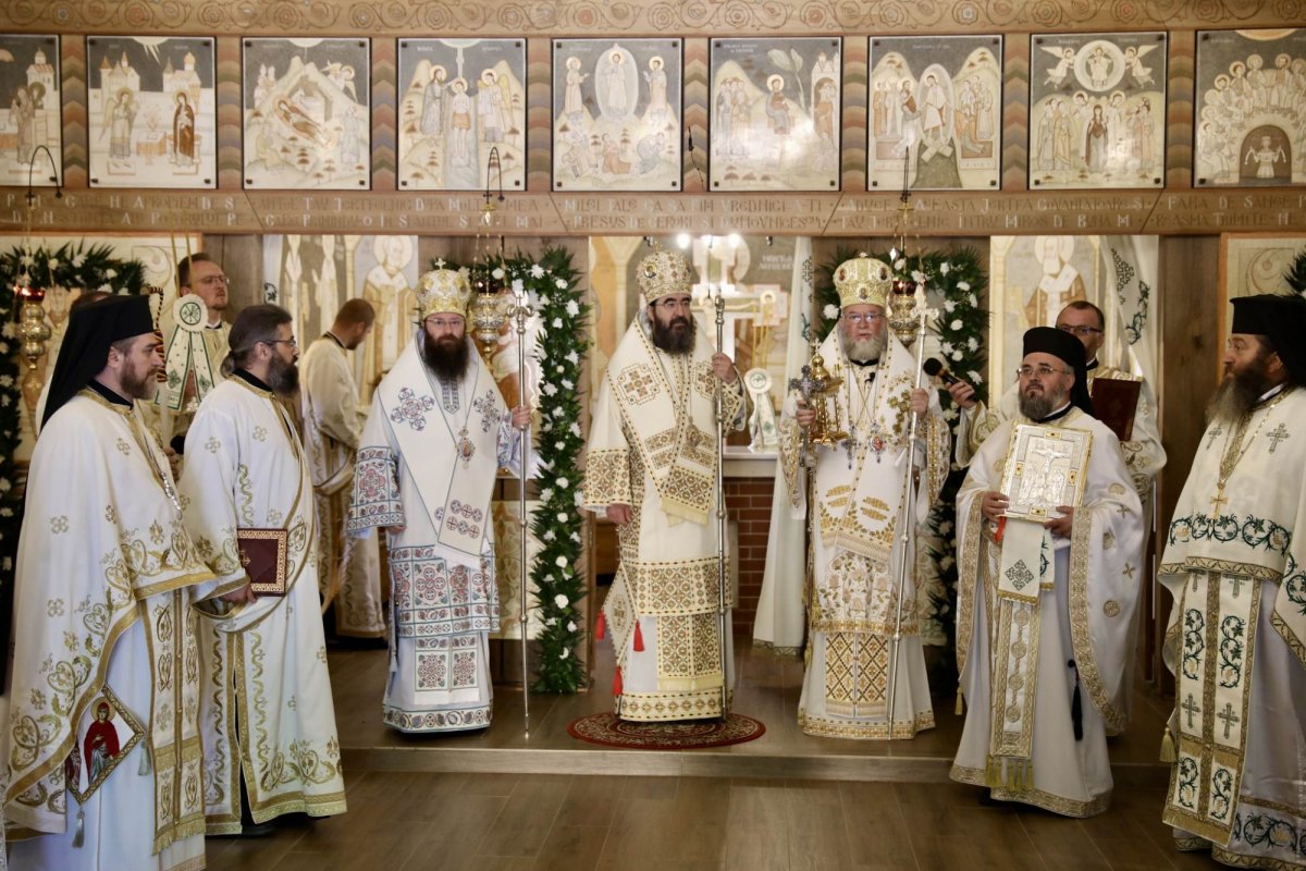 Târnosirea bisericii Mănăstirii Budeşti, Maramureş 296768