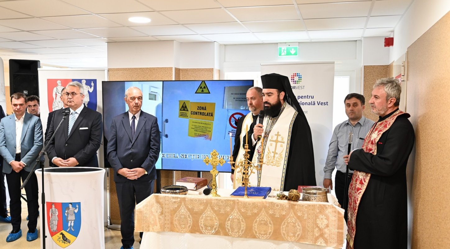 Binecuvântare arhierească pentru noua secție de radiologie a Spitalului Județean din Deva 296871