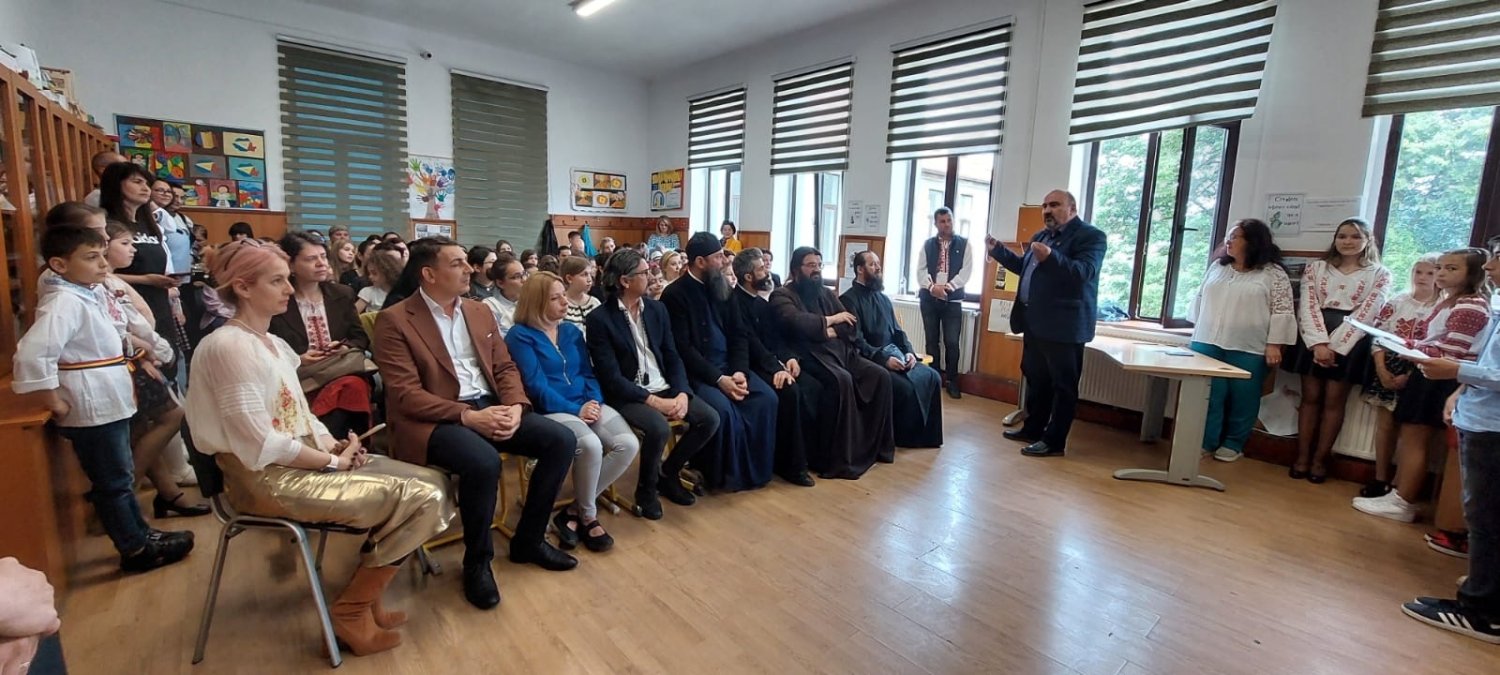 Concurs de pictat icoane pe sticlă în Protopopiatul Bran‑Zărnești 296880