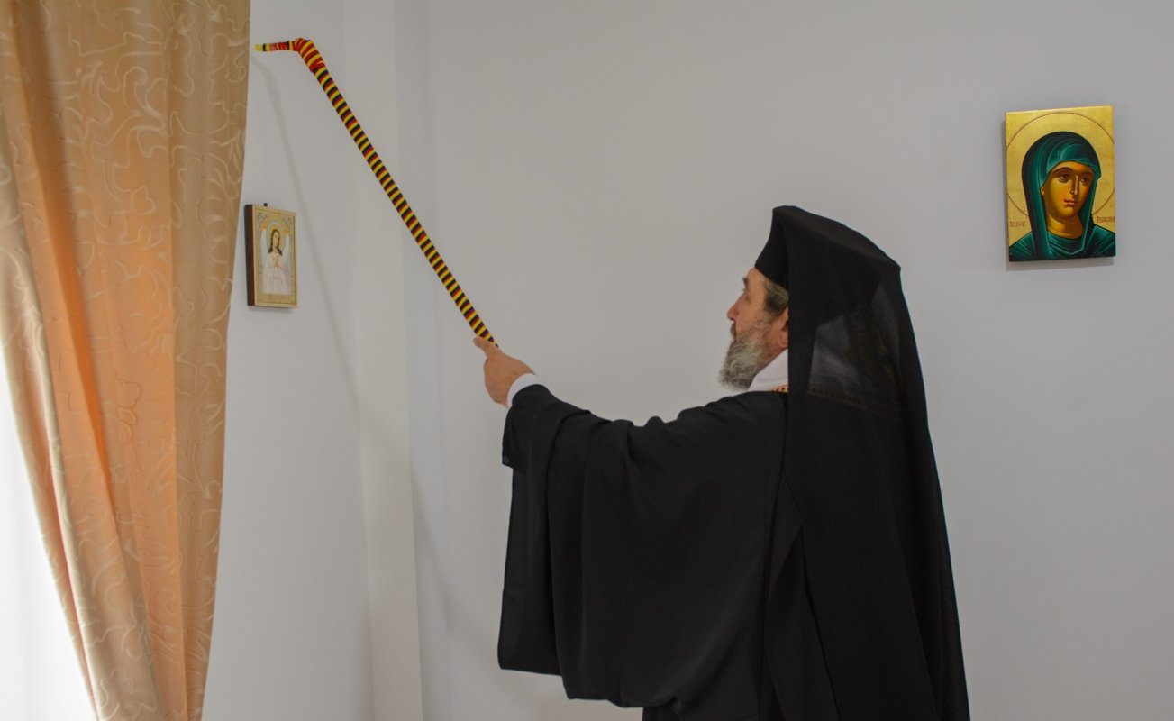 Slujiri arhierești în două parohii din Protopopiatul Botoșani 297032