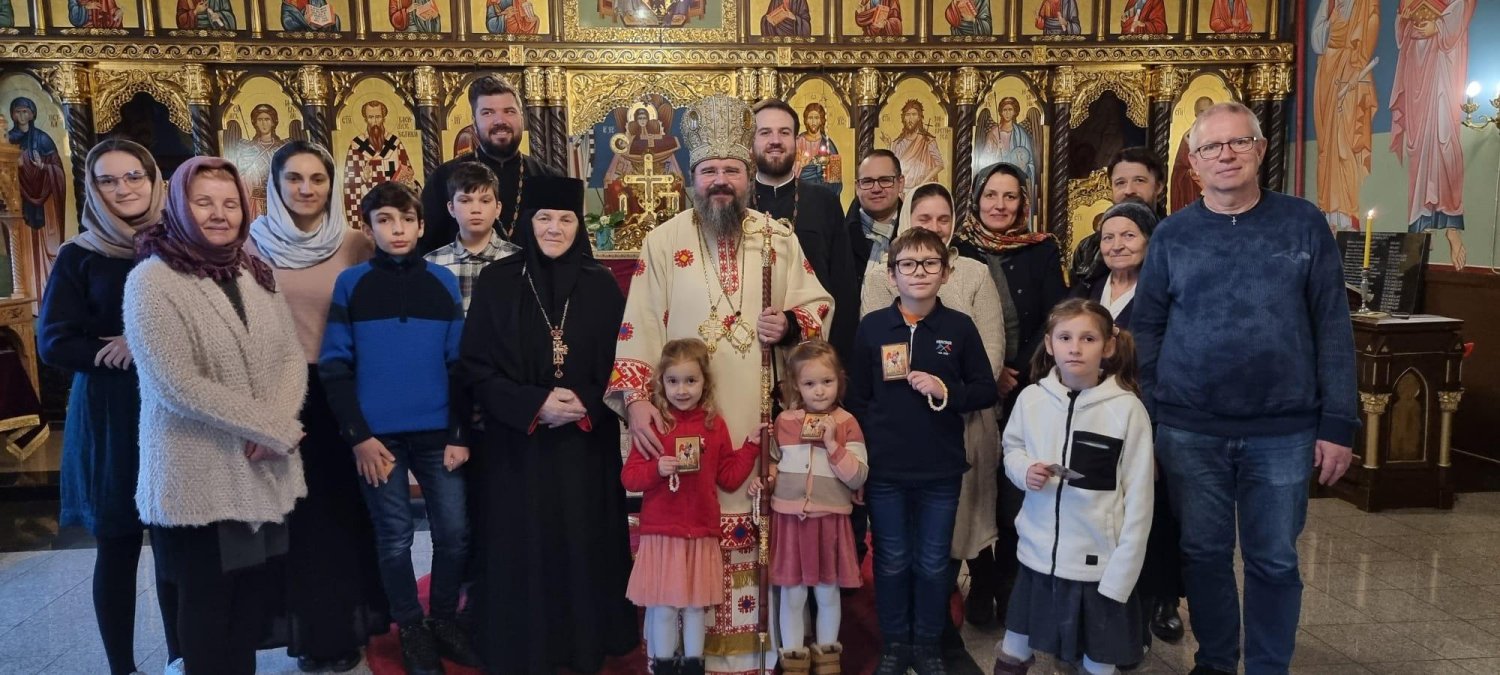 „Limba română este o limbă sfântă, pentru că prin ea am ajuns la Biserica Ortodoxă” 295802