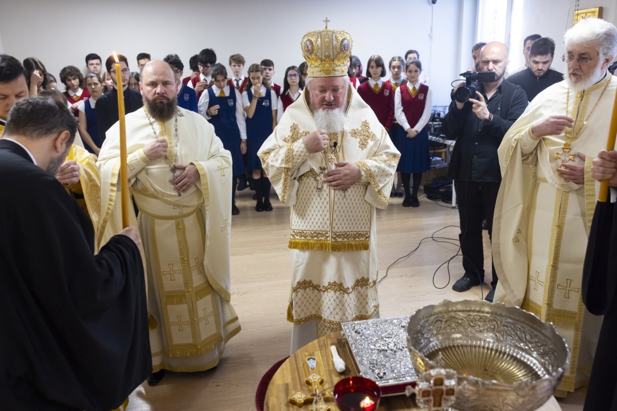 Un nou spațiu de rugăciune pentru elevii și profesorii unui liceu bucureștean 297113