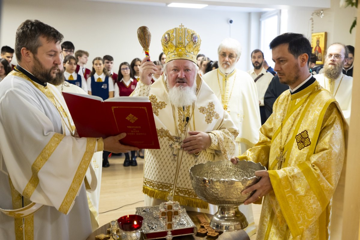 Un nou spațiu de rugăciune pentru elevii și profesorii unui liceu bucureștean 297137