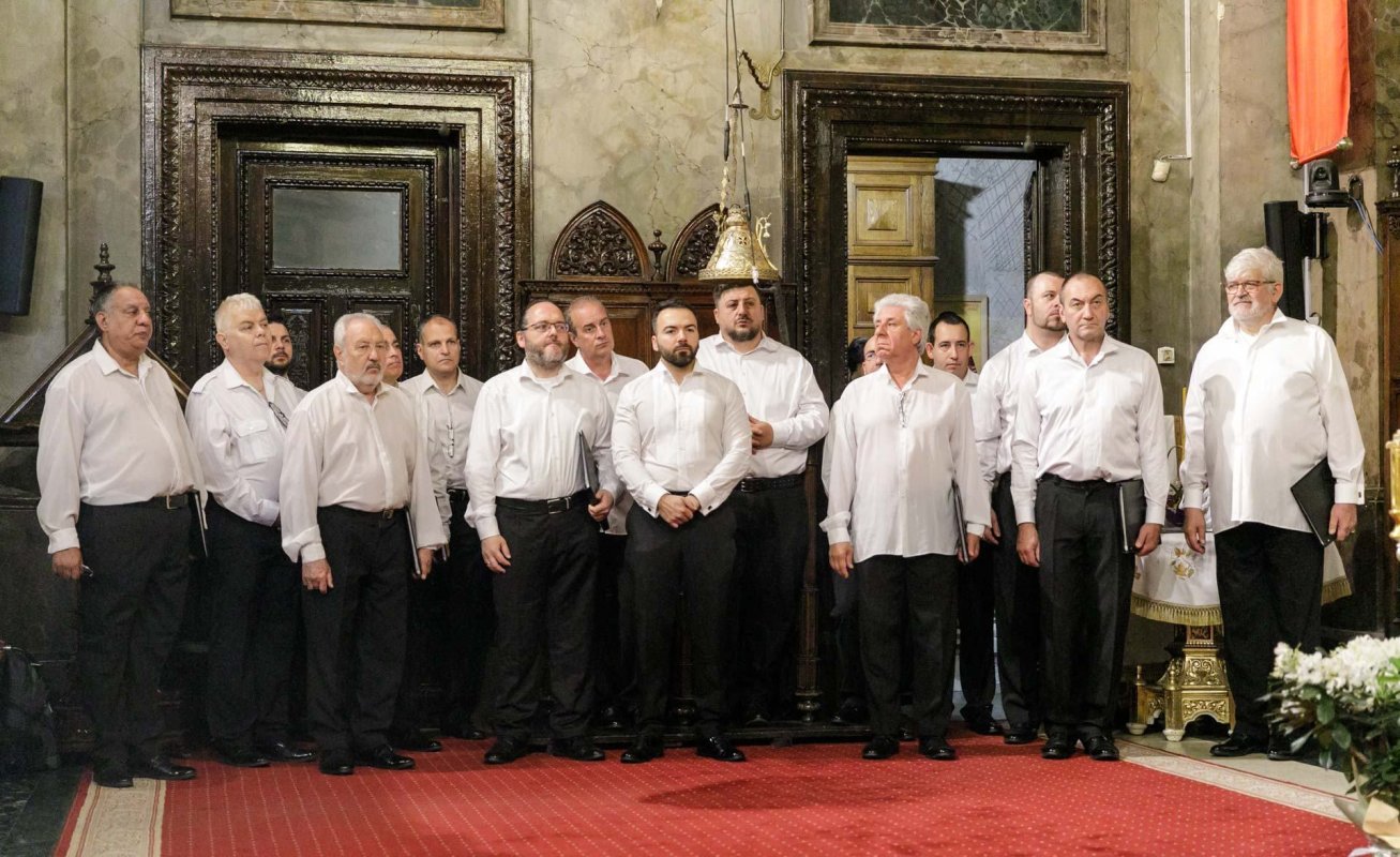 Grupul „Tronos” și Ansamblul „Sfântul Ioan Cucuzel” au încheiat IBMF 2024 297298