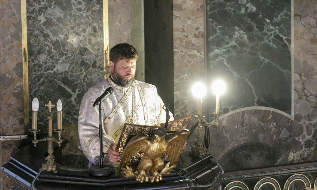 Grupul „Tronos” și Ansamblul „Sfântul Ioan Cucuzel” au încheiat IBMF 2024 297301