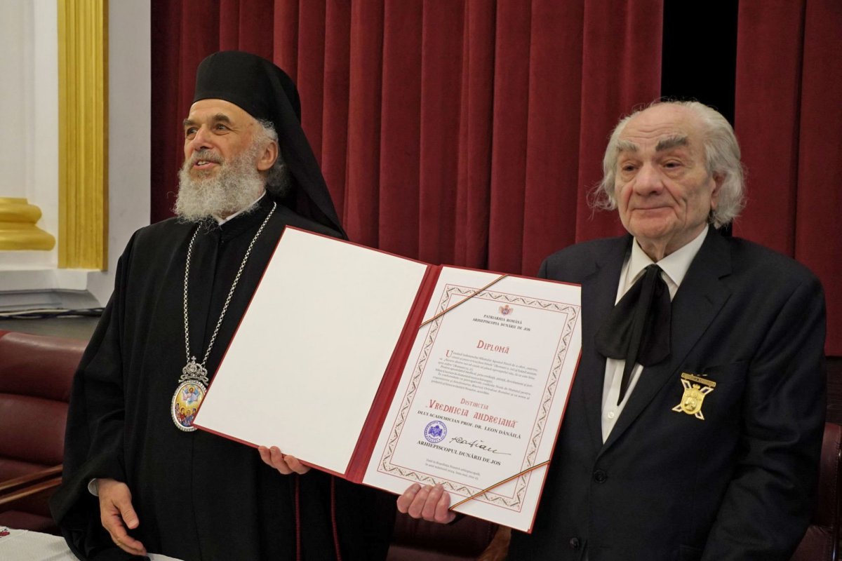 „Medicul ascet, pustnicul cetății și omul cel mai deschis pentru bolnavi” 297387