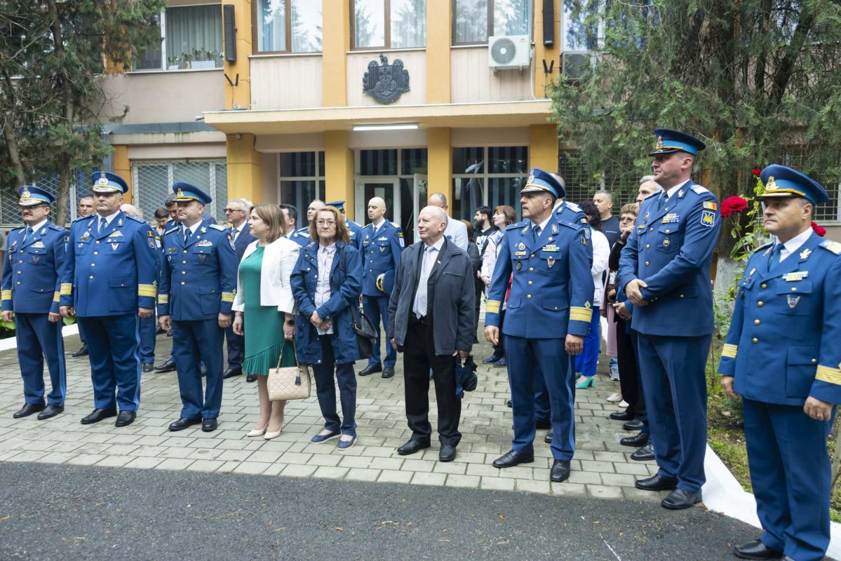 Sfințire de troiță la Baza 90 Transport Aerian din Otopeni  297447