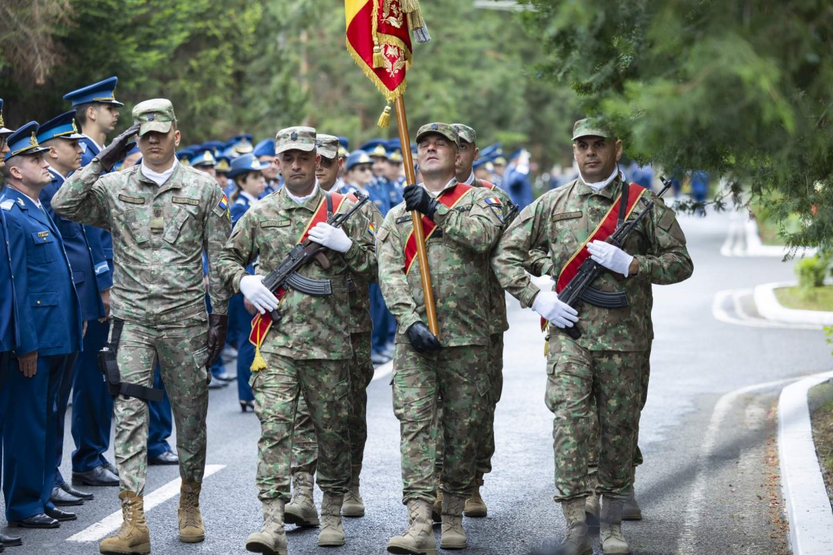 Sfințire de troiță la Baza 90 Transport Aerian din Otopeni  297452