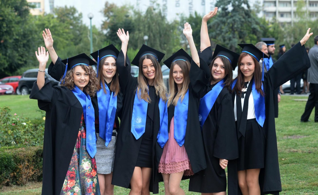 Pe ultimul loc la absolvenți de facultate 297501