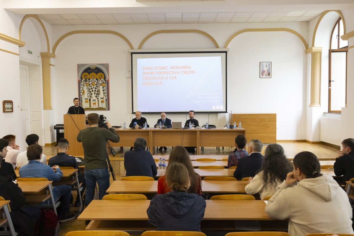 Simpozion studențesc la Facultatea „Justinian Patriarhul” 297542