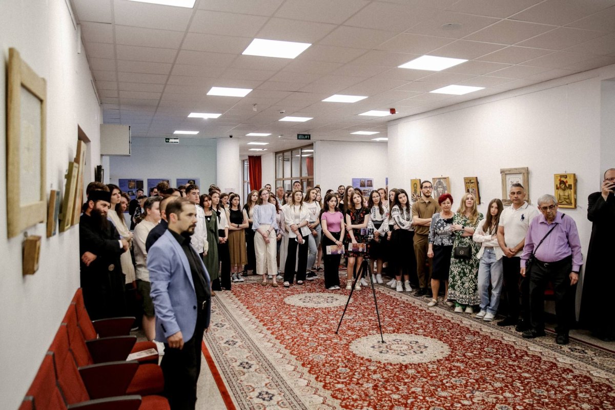 A treia ediție a expoziției‑concurs de artă sacră „Ortodoxia” 297629