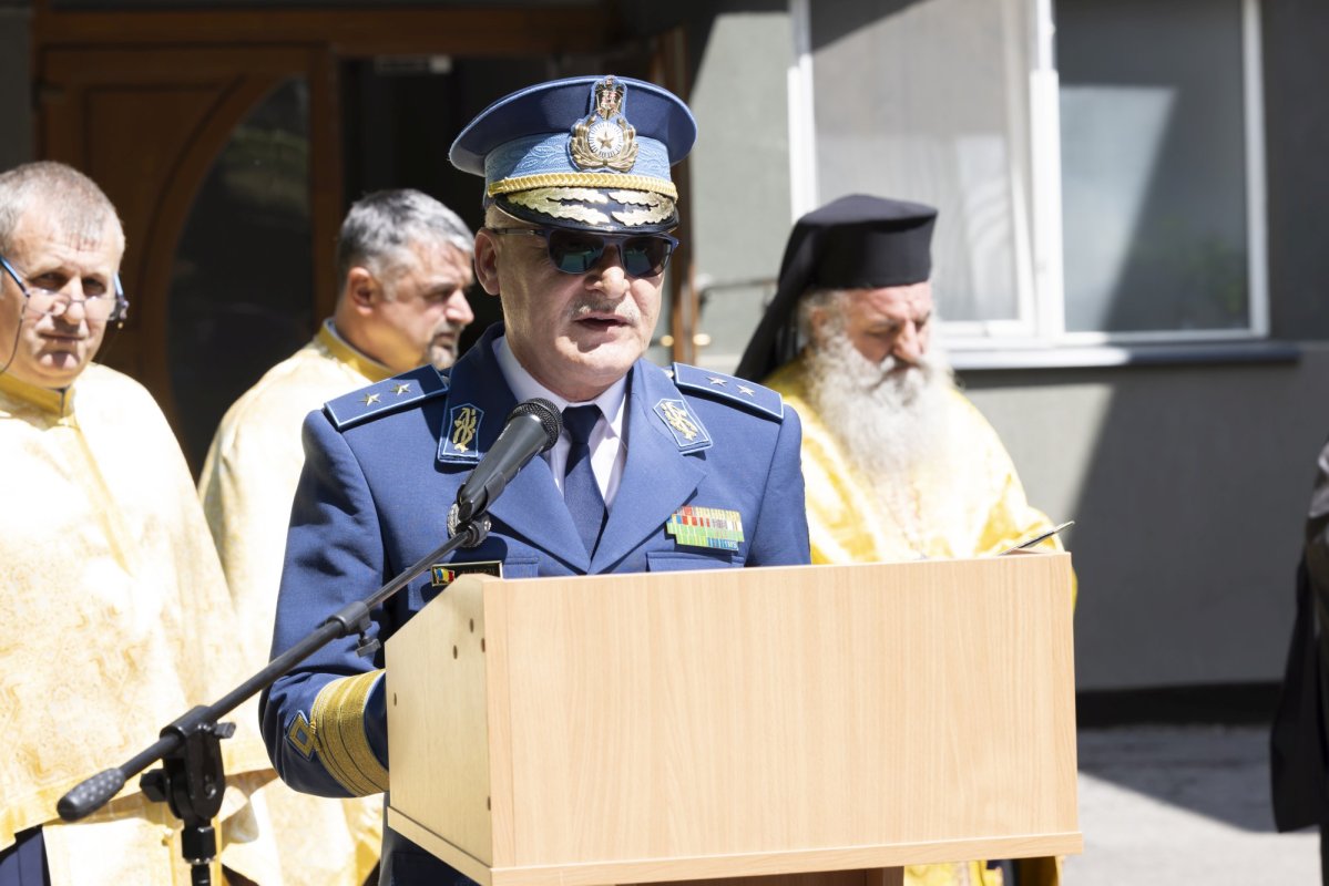 Binecuvântare la ceas aniversar pentru Comandamentul Componentei Aeriene 297688