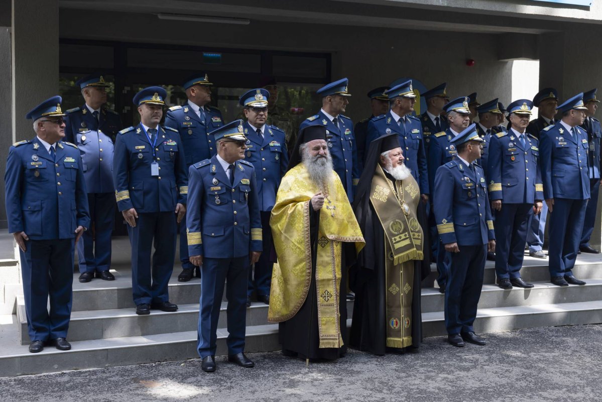 Binecuvântare la ceas aniversar pentru Comandamentul Componentei Aeriene 297708