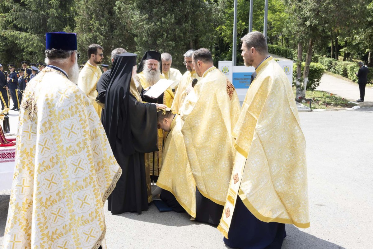 Binecuvântare la ceas aniversar pentru Comandamentul Componentei Aeriene 297715