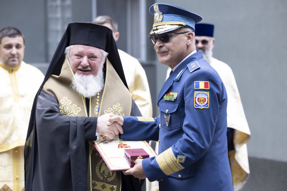 Binecuvântare la ceas aniversar pentru Comandamentul Componentei Aeriene 297727