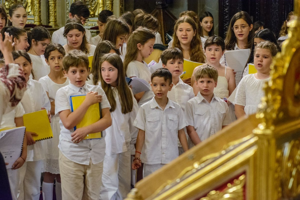Ziua Internațională a Copilului serbată la Catedrala Mitropolitană din Iași 298079
