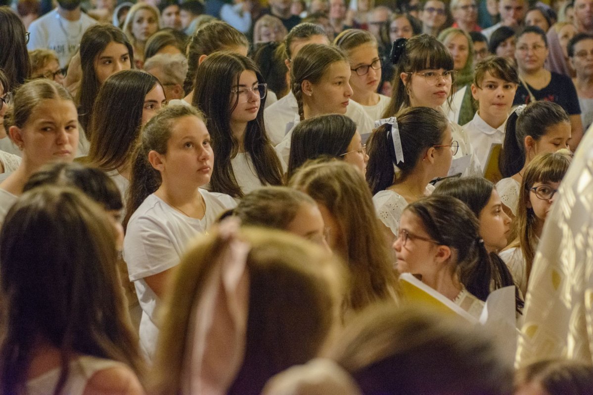 Ziua Internațională a Copilului serbată la Catedrala Mitropolitană din Iași 298081