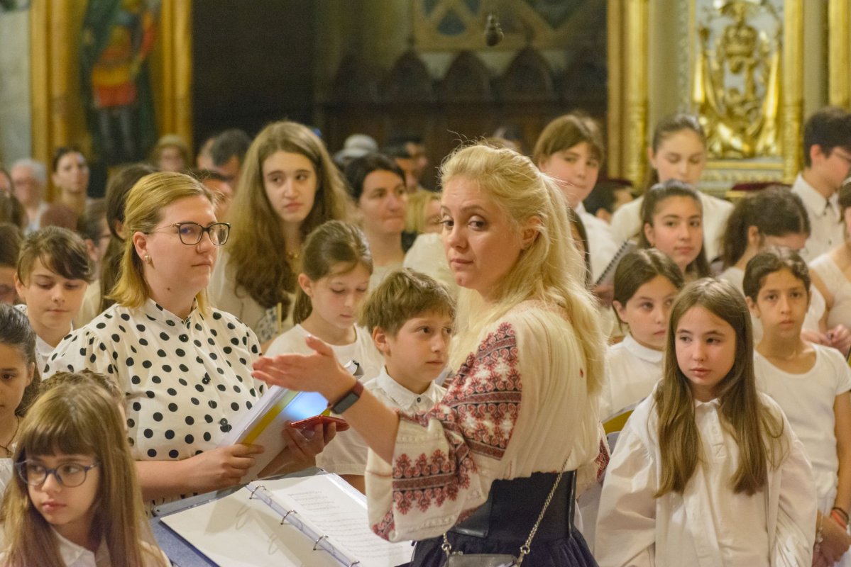 Ziua Internațională a Copilului serbată la Catedrala Mitropolitană din Iași 298082