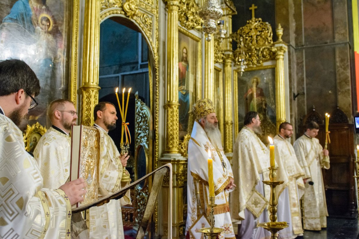 Ziua Internațională a Copilului serbată la Catedrala Mitropolitană din Iași 298089