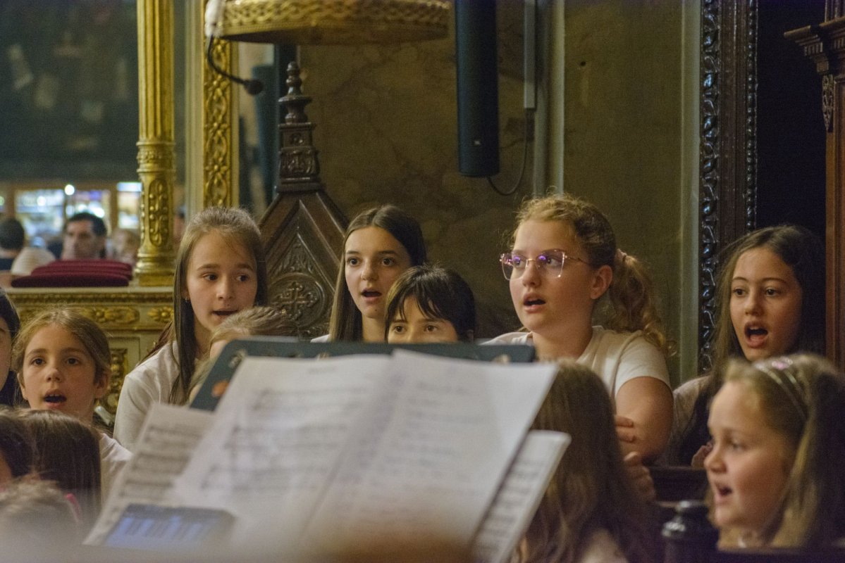 Ziua Internațională a Copilului serbată la Catedrala Mitropolitană din Iași 298094