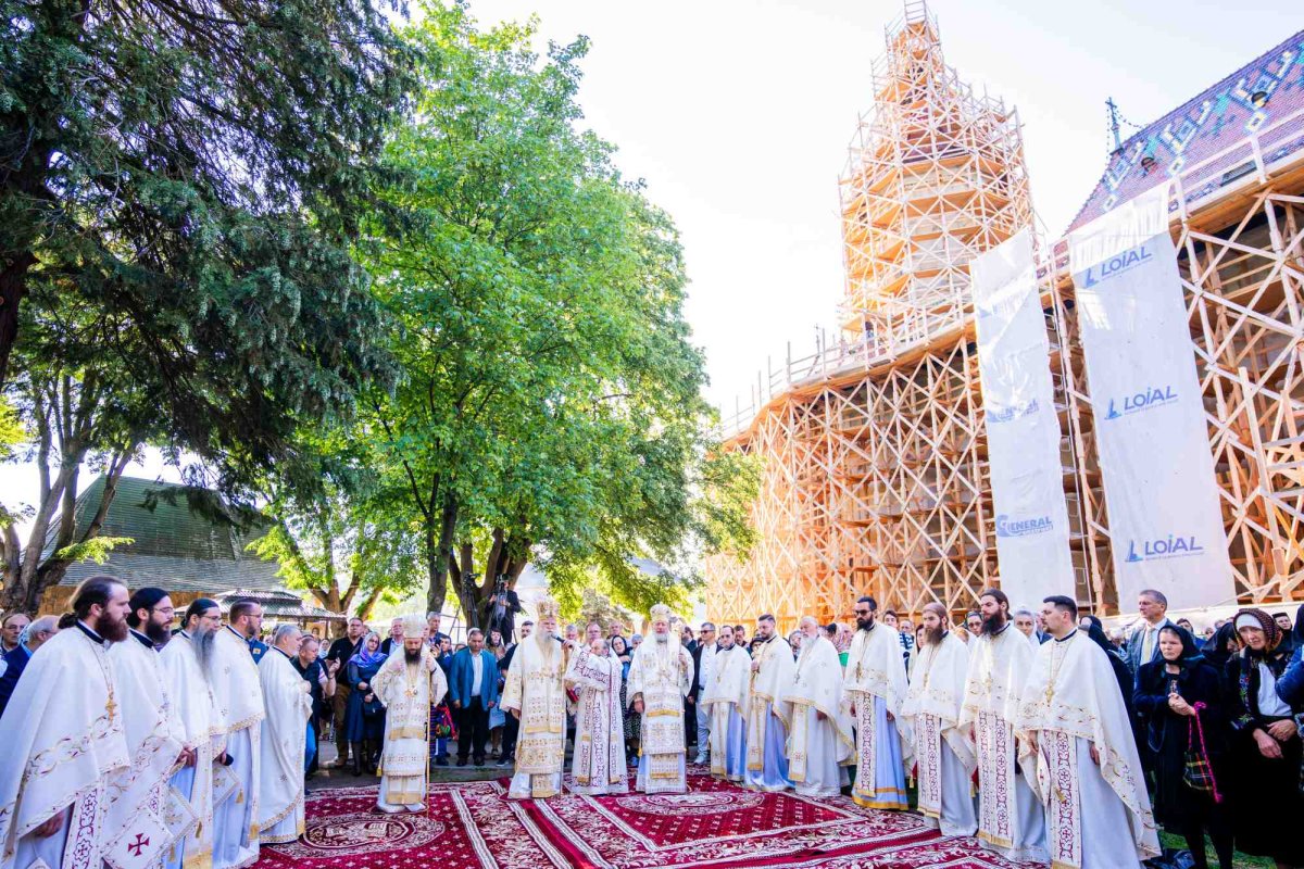 Sfântul mult-iubit al Bucovinei cinstit la Suceava 298233