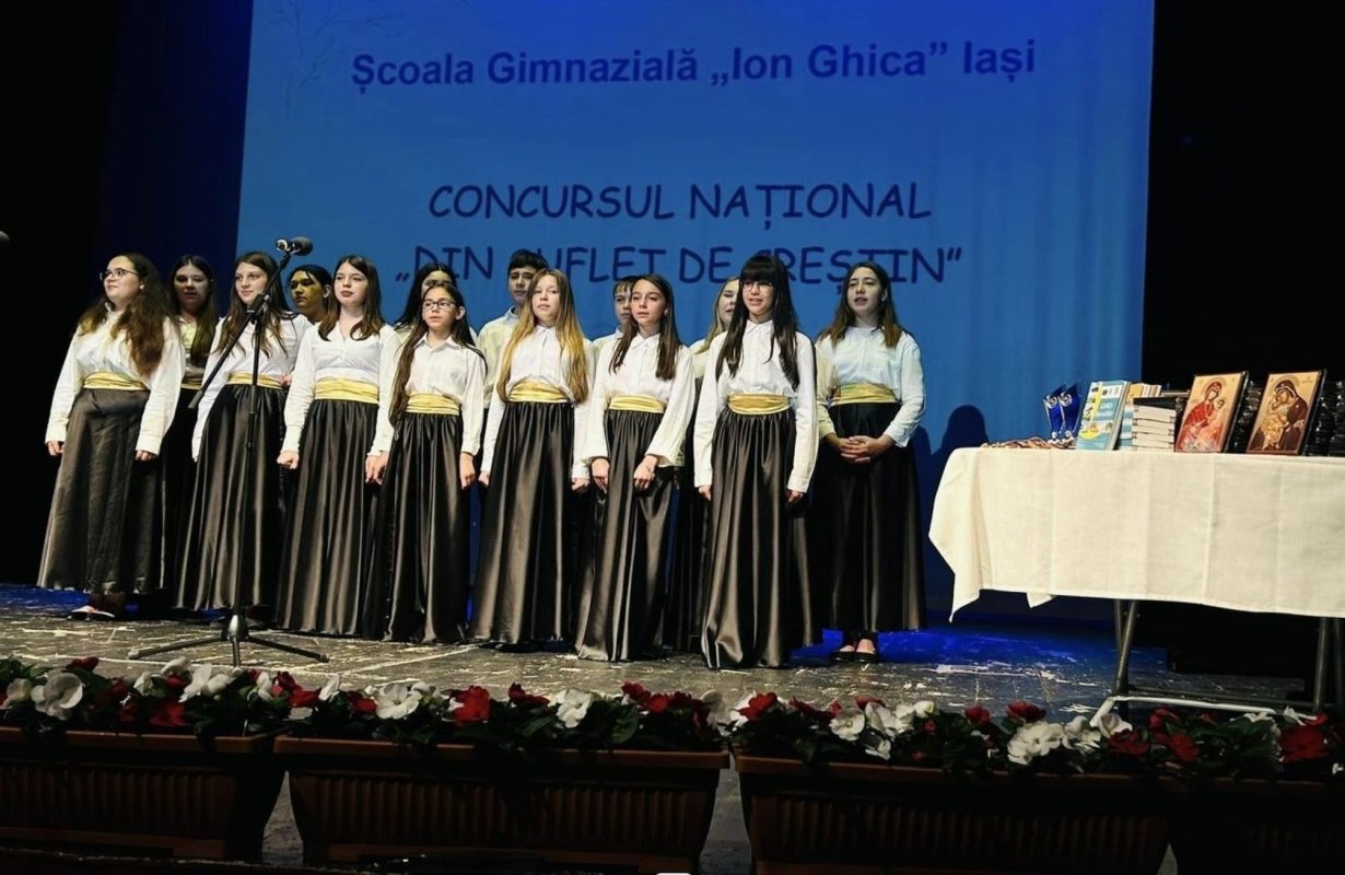 Concurs de suflet al micuţilor cântăreți de pricesne la Iaşi 298312