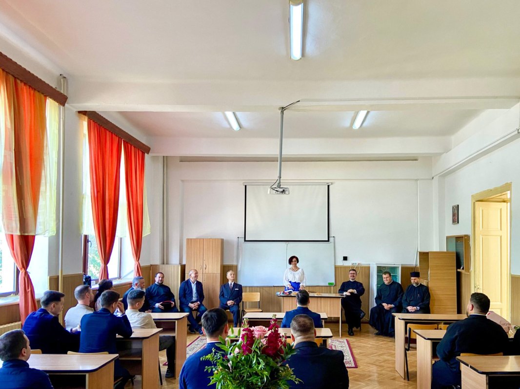 Momente de bilanț ale seminariștilor buzoieni de ieri și de astăzi 298381