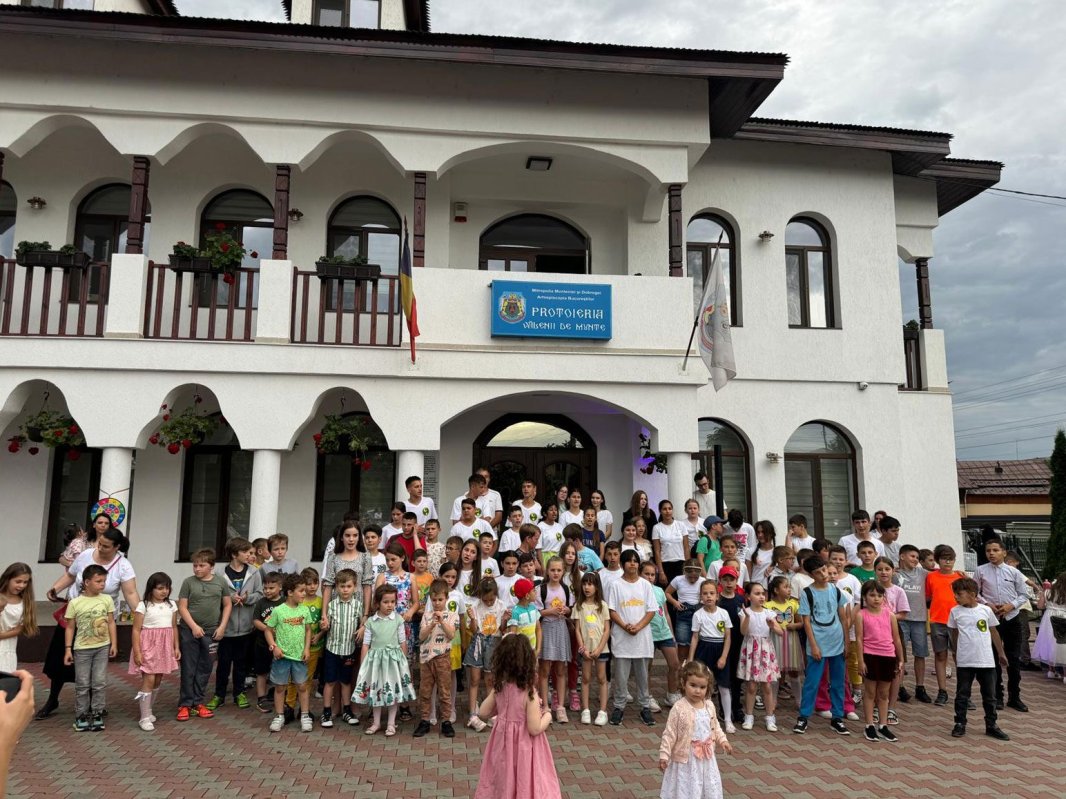 Ziua Copilului sărbătorită cu veselie la Vălenii de Munte 298402