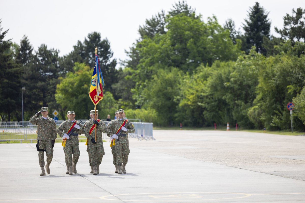 Eveniment aniversar la Baza 90 Transport Aerian  298528