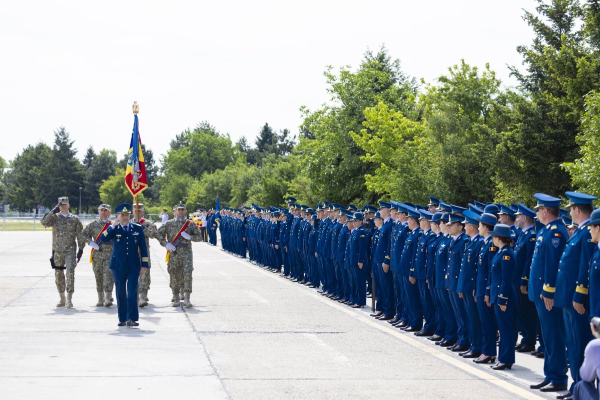 Eveniment aniversar la Baza 90 Transport Aerian  298533