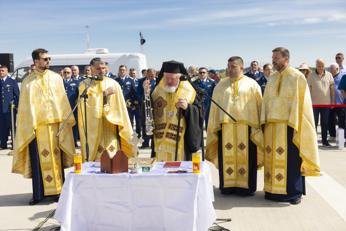 Eveniment aniversar la Baza 90 Transport Aerian  298535