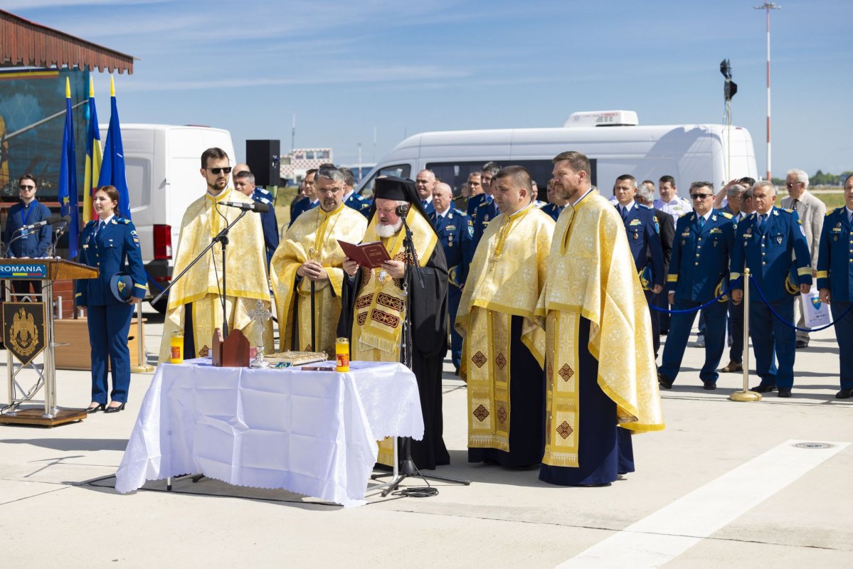 Eveniment aniversar la Baza 90 Transport Aerian  298538