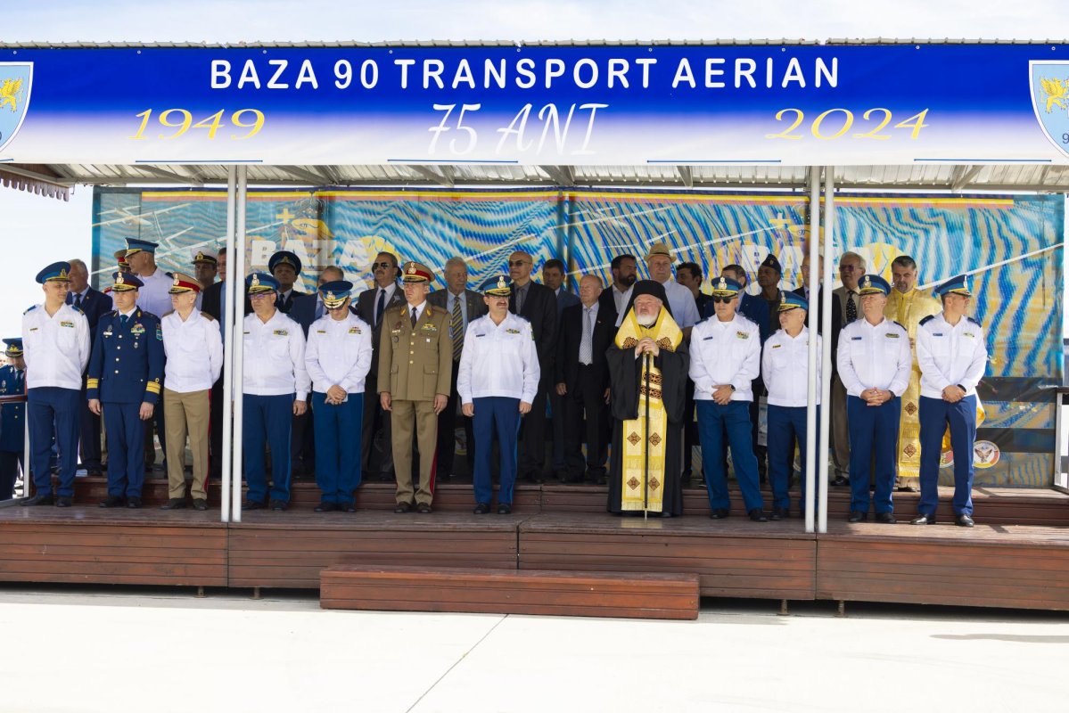 Eveniment aniversar la Baza 90 Transport Aerian  298539