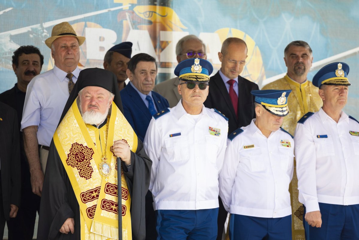 Eveniment aniversar la Baza 90 Transport Aerian  298541