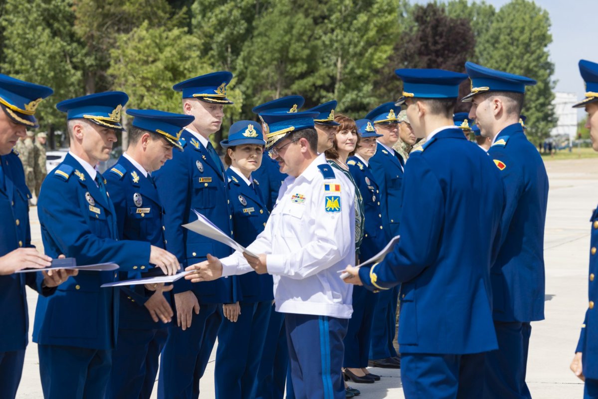 Eveniment aniversar la Baza 90 Transport Aerian  298548