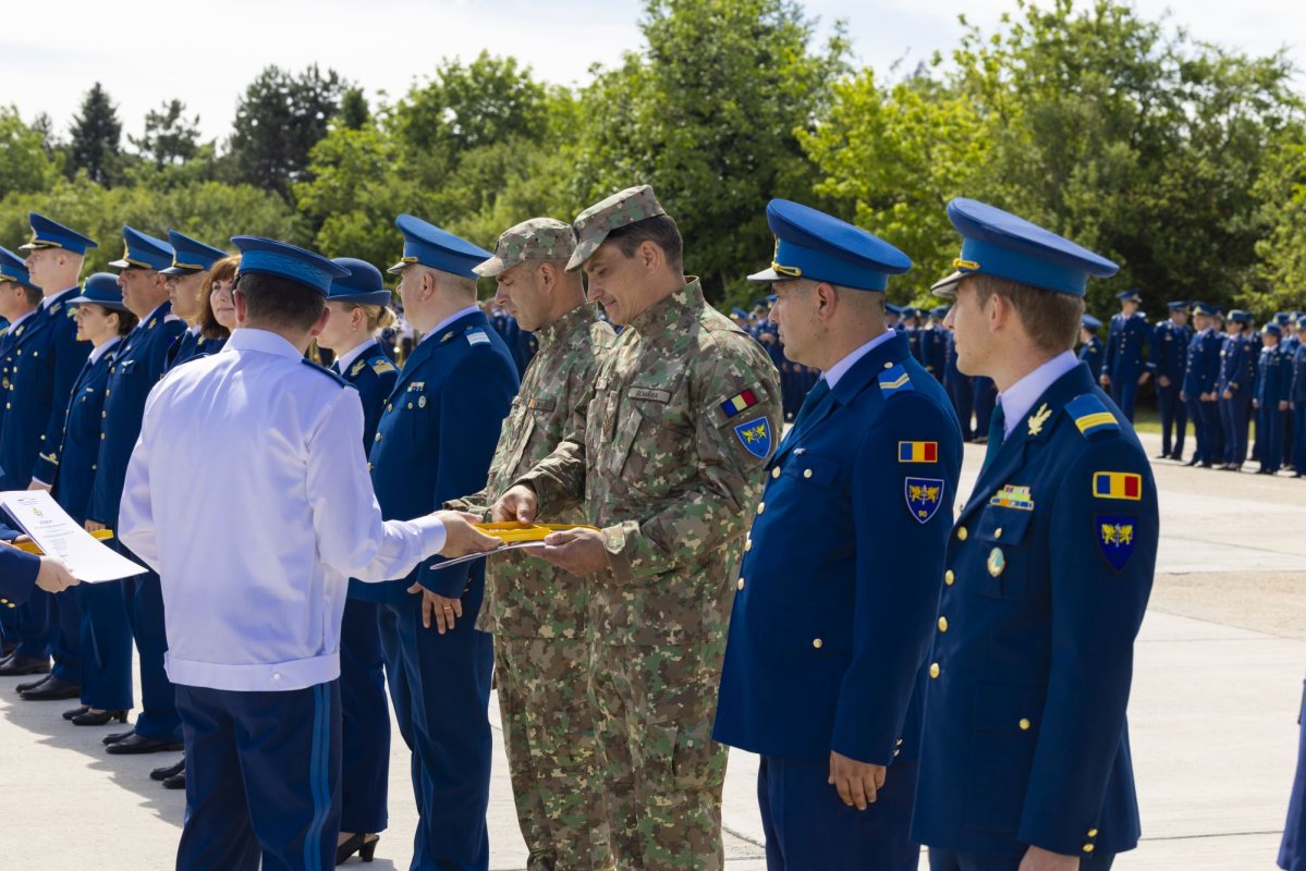 Eveniment aniversar la Baza 90 Transport Aerian  298550