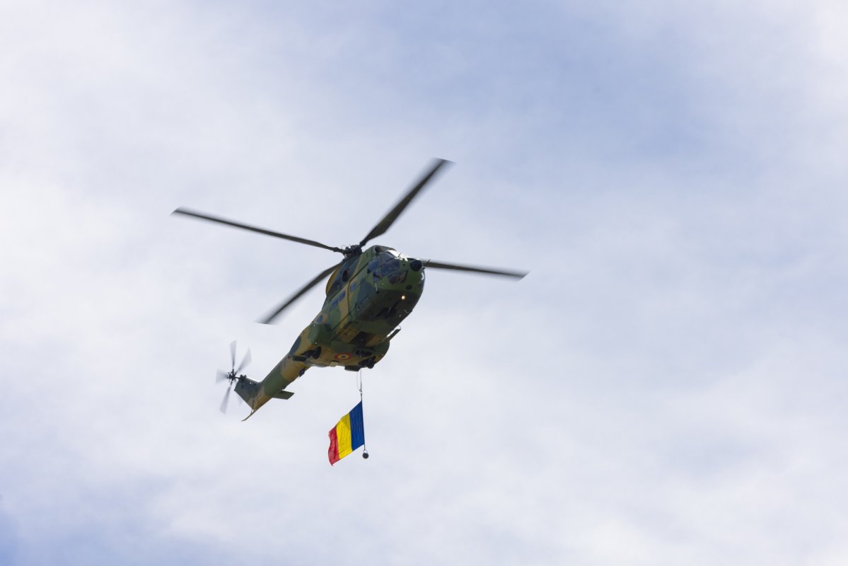 Eveniment aniversar la Baza 90 Transport Aerian  298554