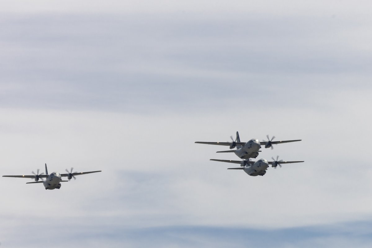 Eveniment aniversar la Baza 90 Transport Aerian  298556