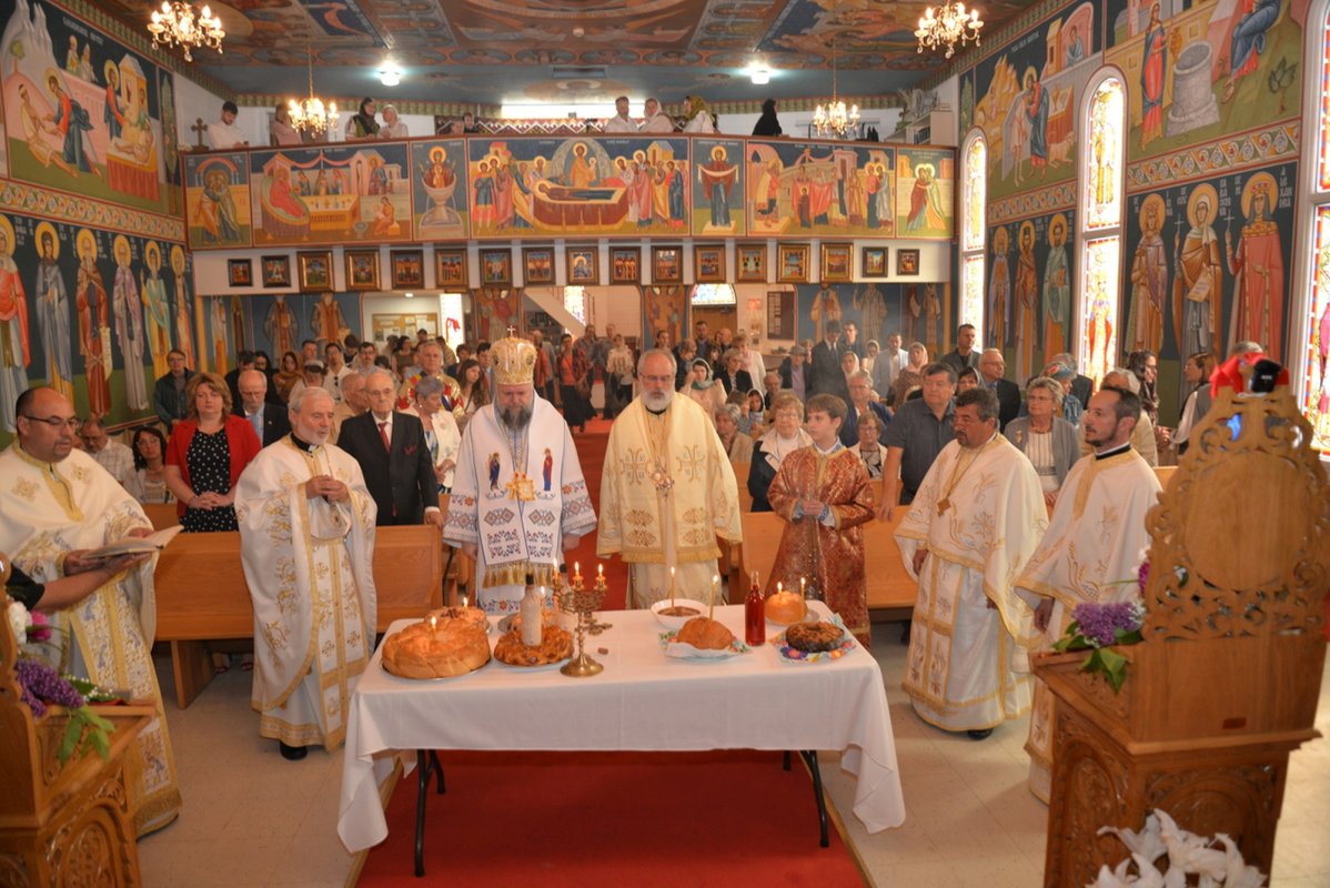 Înnoire a veșmântului pictural al unei biserici românești din Canada 298628