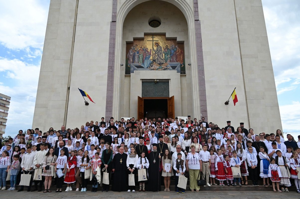 Întâlnirea tinerilor ortodocși bihoreni la Oradea 298608