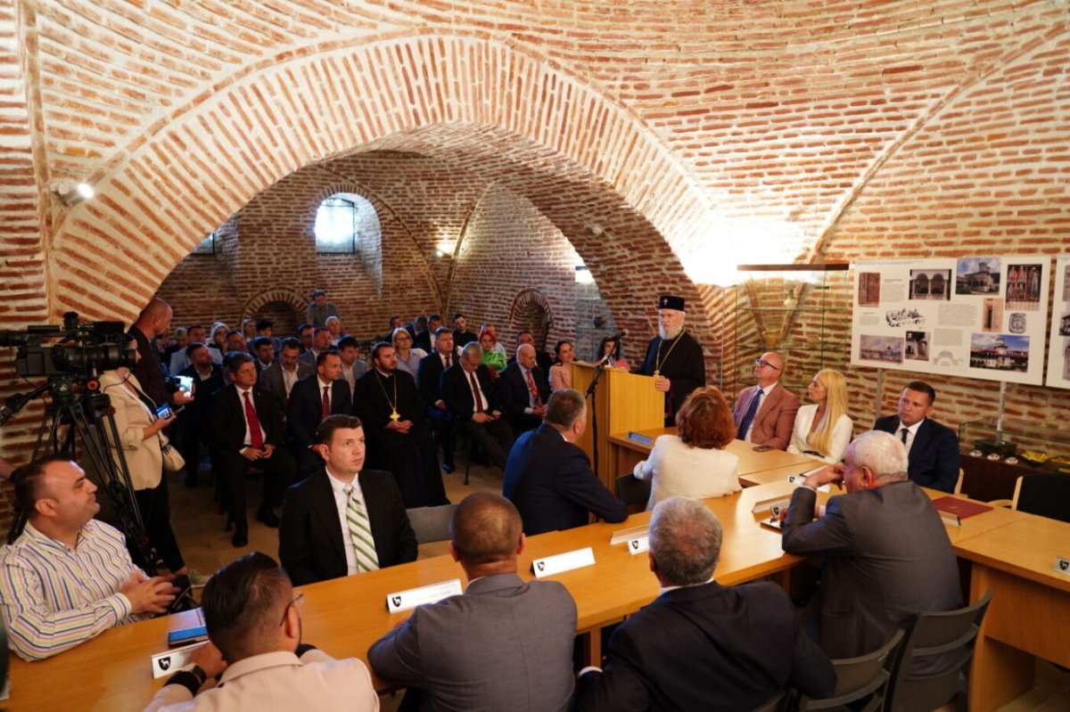 Ședință festivă la Palatul brâncovenesc de la Potlogi 298719