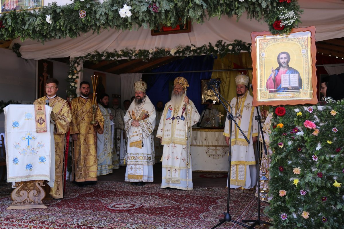 O nouă biserică la Mănăstirea Bisericani 298772