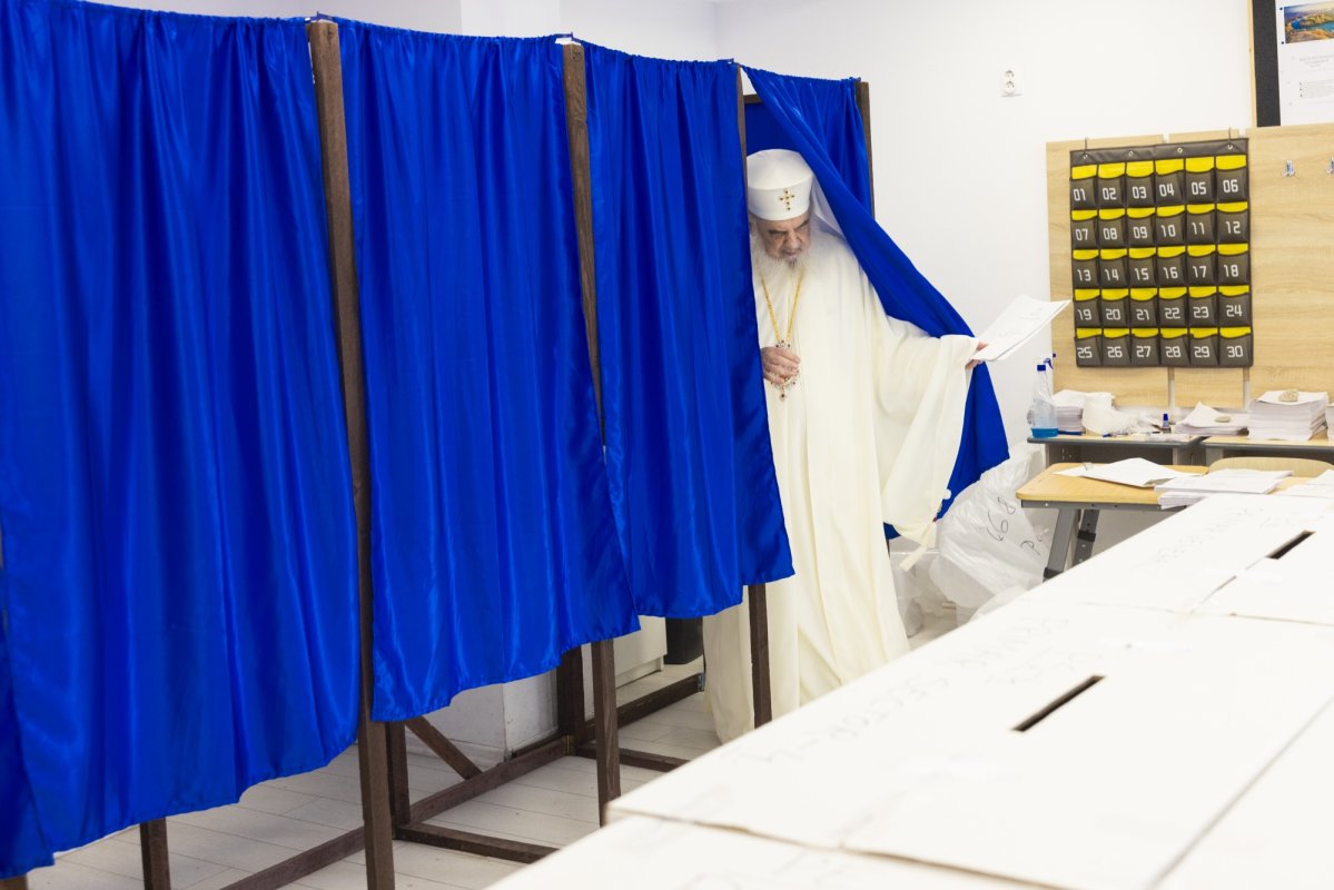 Patriarhul României a votat la alegerile locale şi europarlamentare 298844