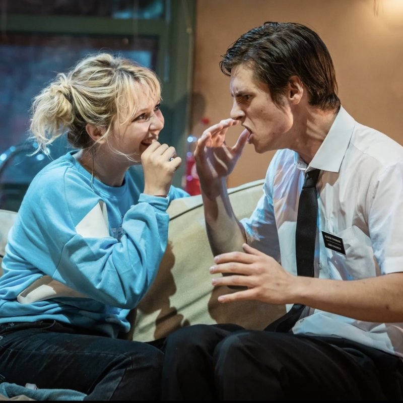 „Teatrul mă învață să înțeleg mai bine viața și oamenii” 297859