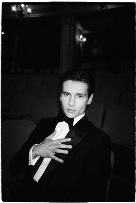 „Teatrul mă învață să înțeleg mai bine viața și oamenii” 298238