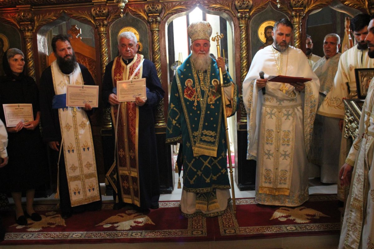 Momente de bucurie și împlinire într-o parohie doljeană 298909