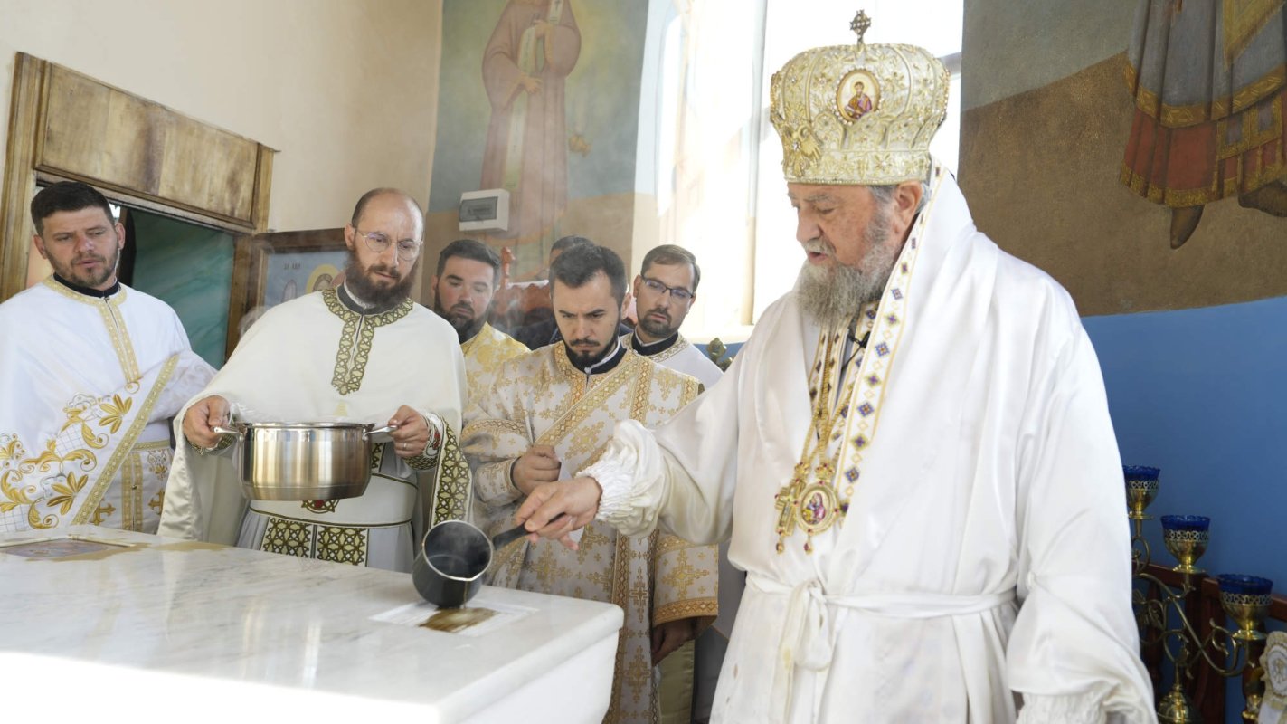 Sfințirea bisericii din Rod, județul Sibiu 298888