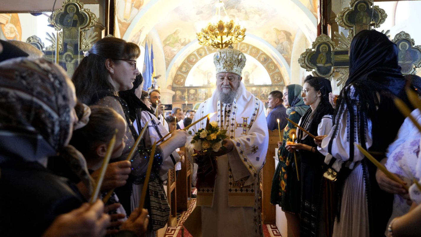 Sfințirea bisericii din Rod, județul Sibiu 298889