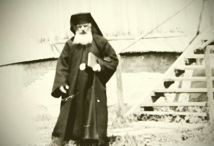 Alexandru Mironescu - mărturii despre părintele Daniil Sandu Tudor 299149